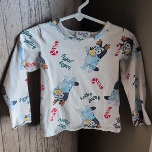 Bluey 2T Christmas shirt